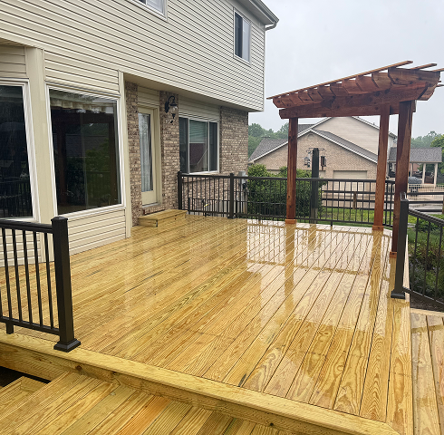 Andy Loschiavo two-tiered deck