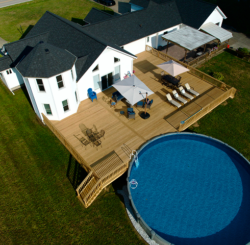 Gideon Zakich pool deck